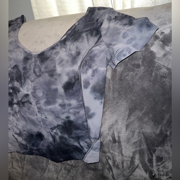 Lululemon align tee - Picture 5 of 6